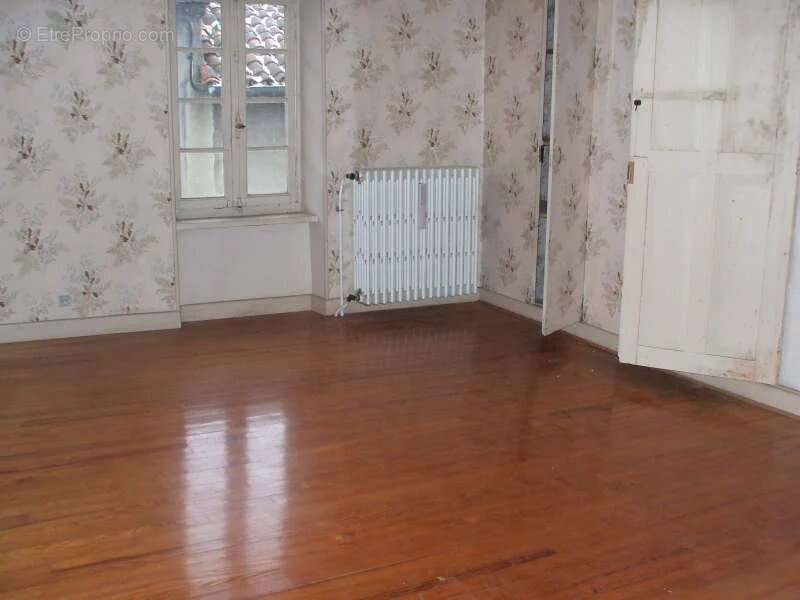 Appartement à SAINT-AMANS-SOULT