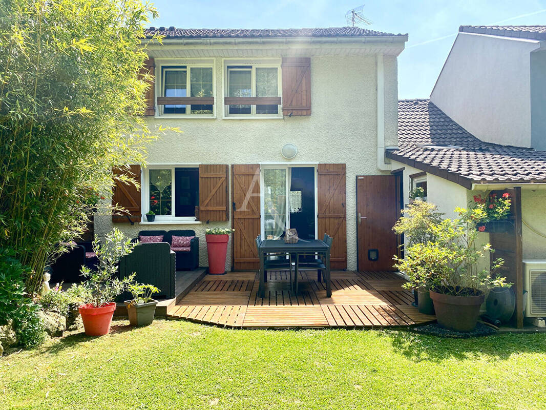 Maison à JUILLY