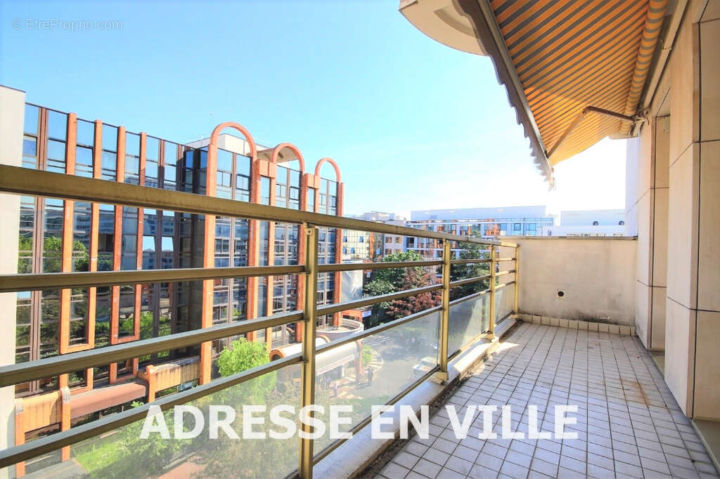 Appartement à LEVALLOIS-PERRET