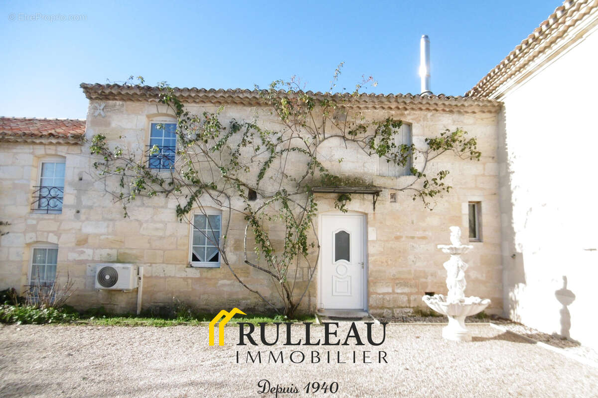 Maison à AMBARES-ET-LAGRAVE