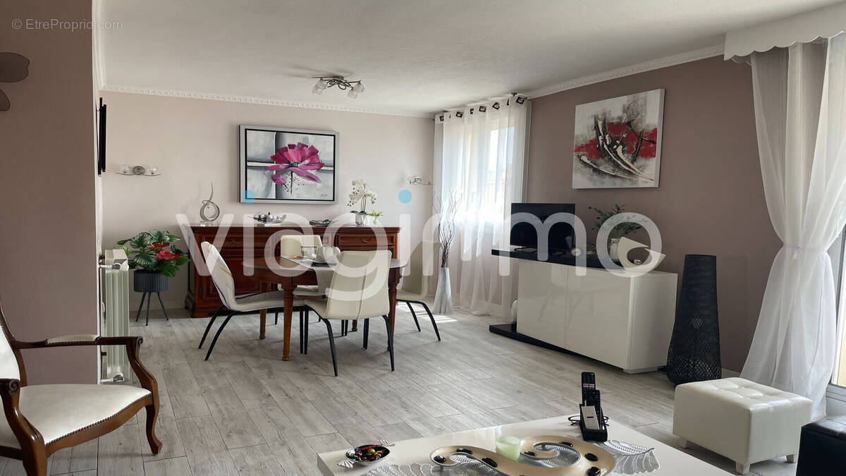 Appartement à MARSEILLE-10E