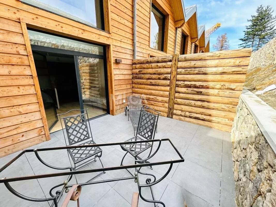 Appartement à SAINT-ETIENNE-DE-TINEE