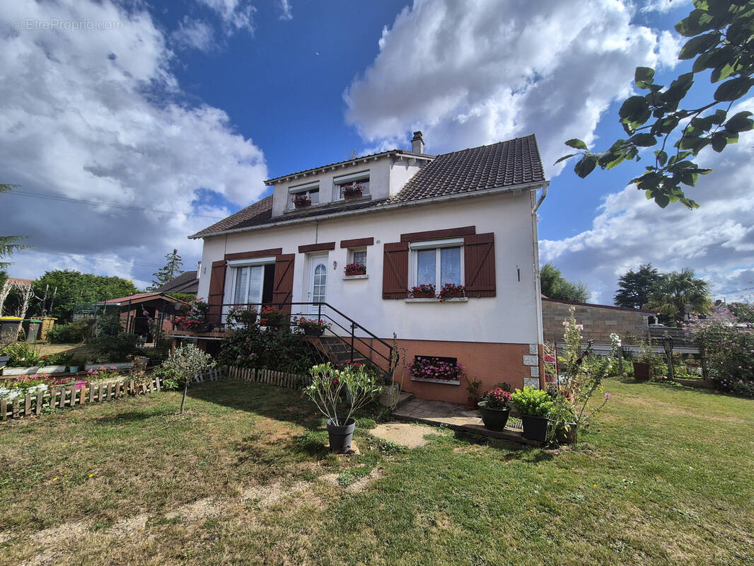 Maison à ABONDANT