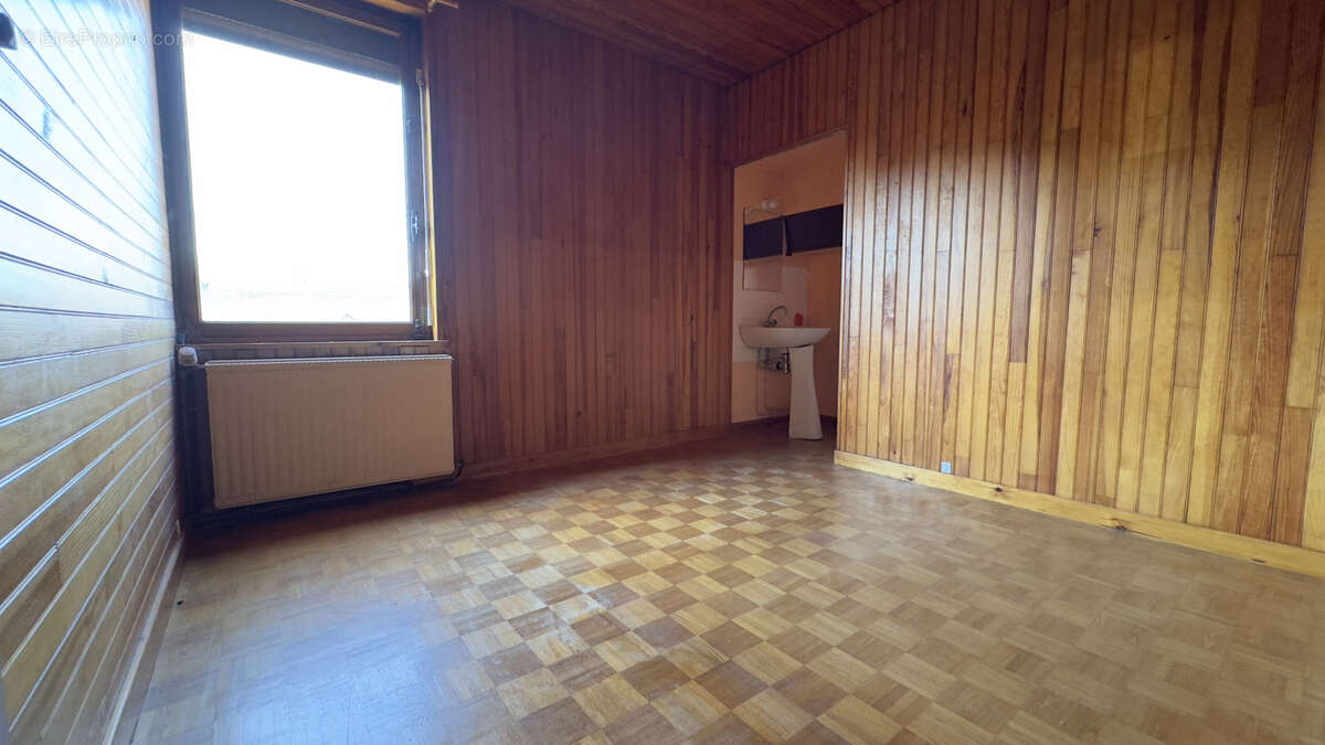 Maison à AIX-NOULETTE