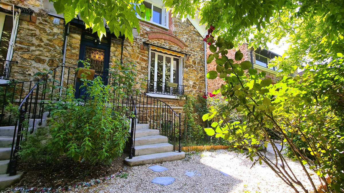 Maison à CHOISY-LE-ROI