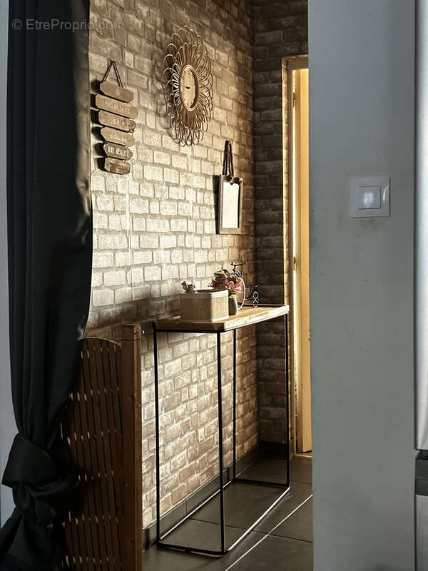 Appartement à ANOR