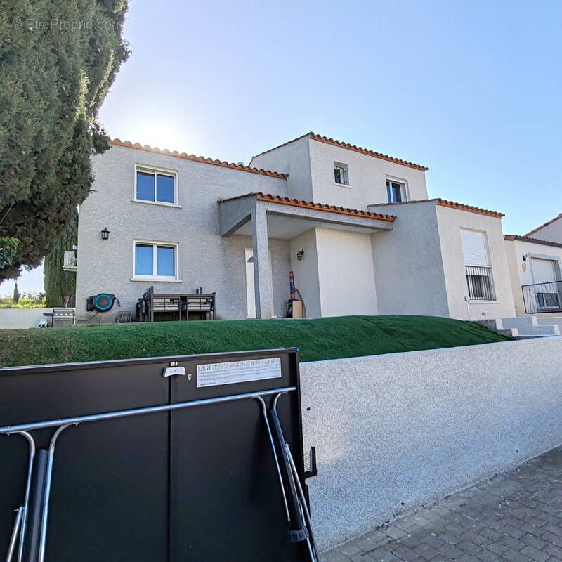 Maison à SALLES-D&#039;AUDE