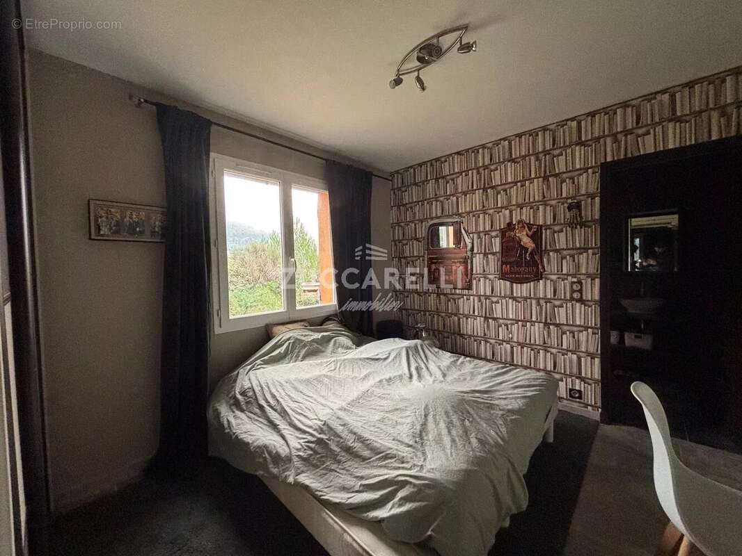 Maison à COLOMARS