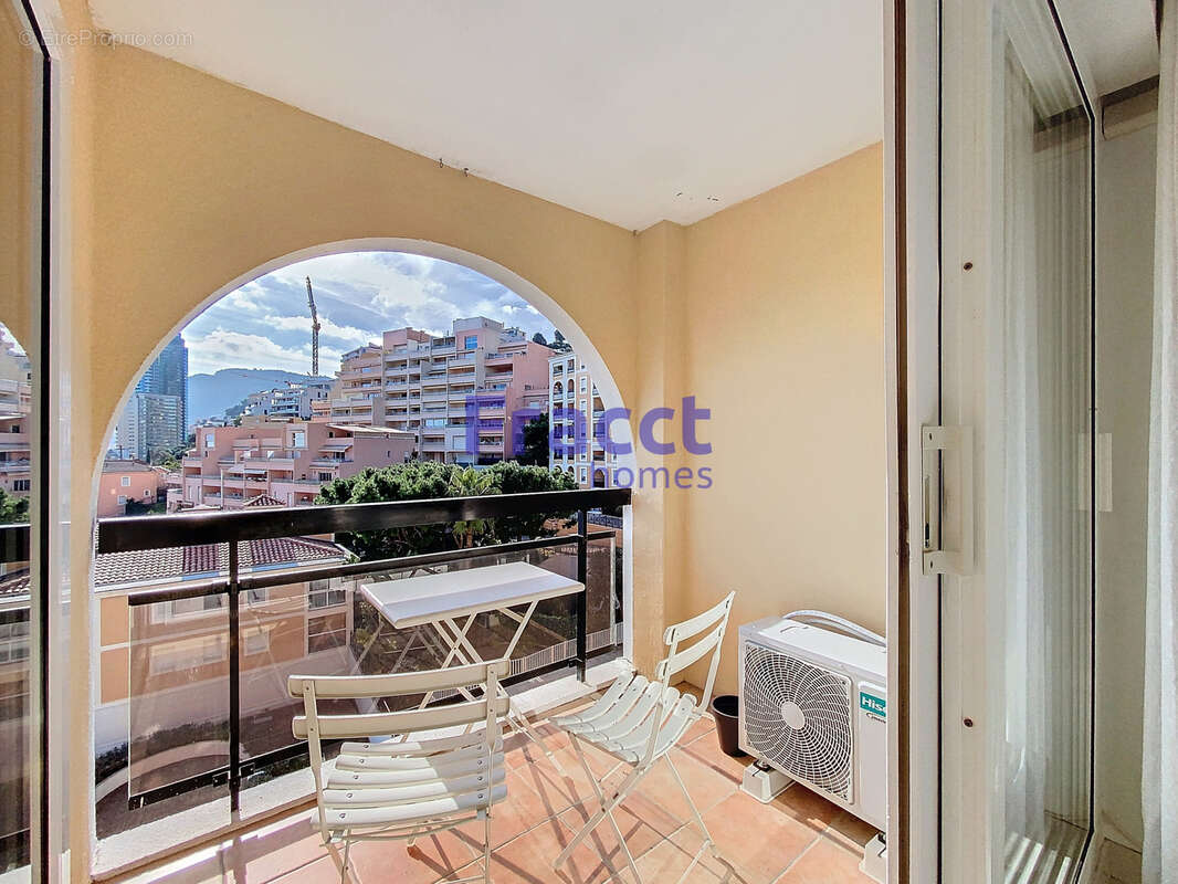 Appartement à BEAUSOLEIL
