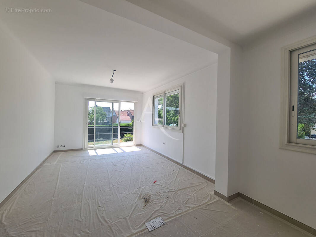 Appartement à SEMOY