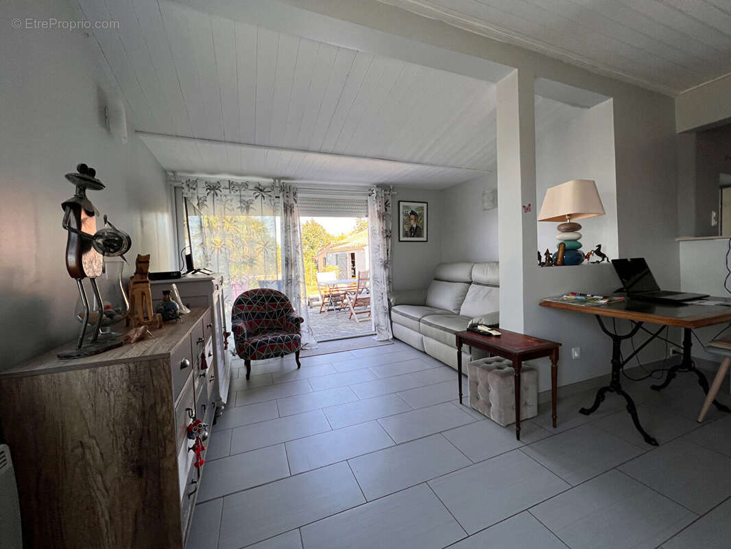 Maison à VENANSAULT