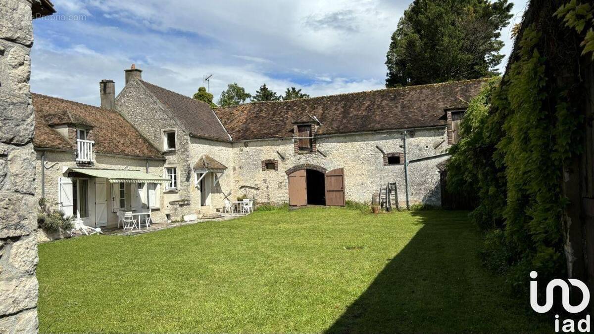 Photo 1 - Maison à CHATEAU-LANDON
