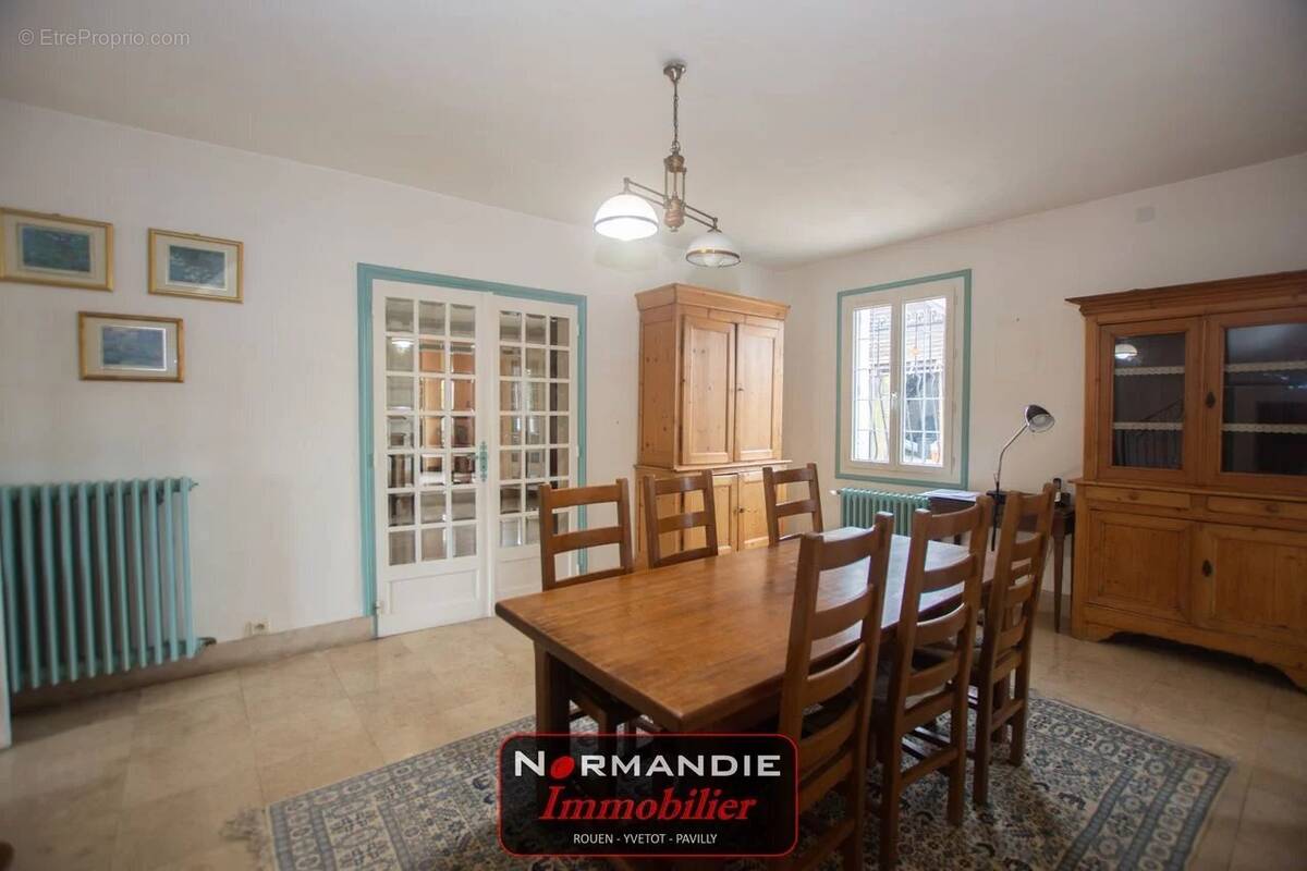 Maison à YERVILLE