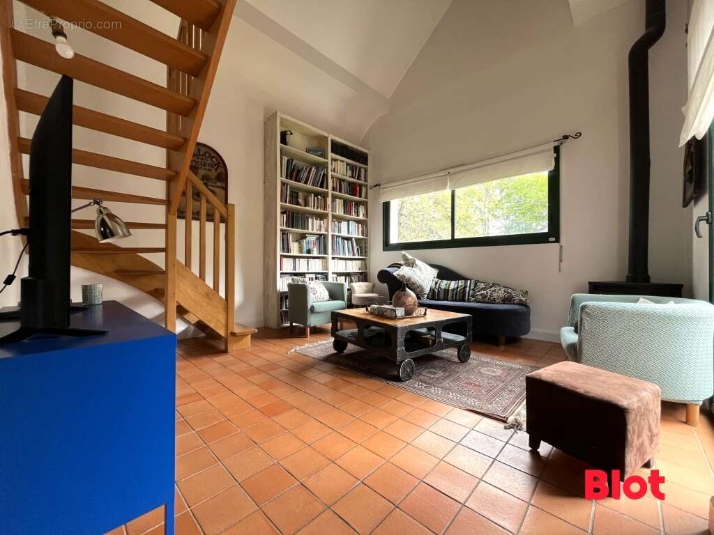 Maison à CINTRE