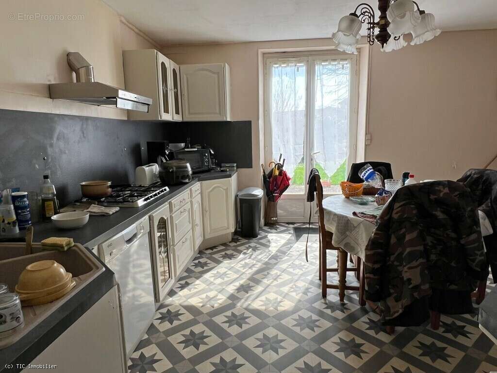 Maison à RUFFEC