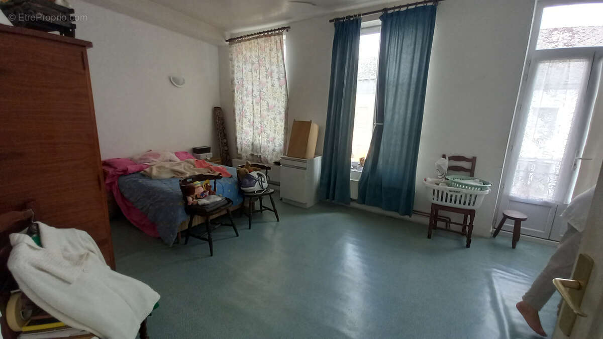 Appartement à ETREAUPONT