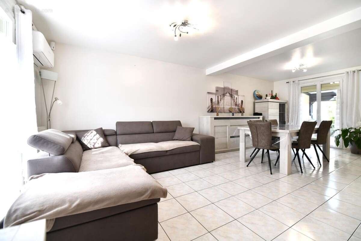 Photo 2 - Maison à MORANGIS