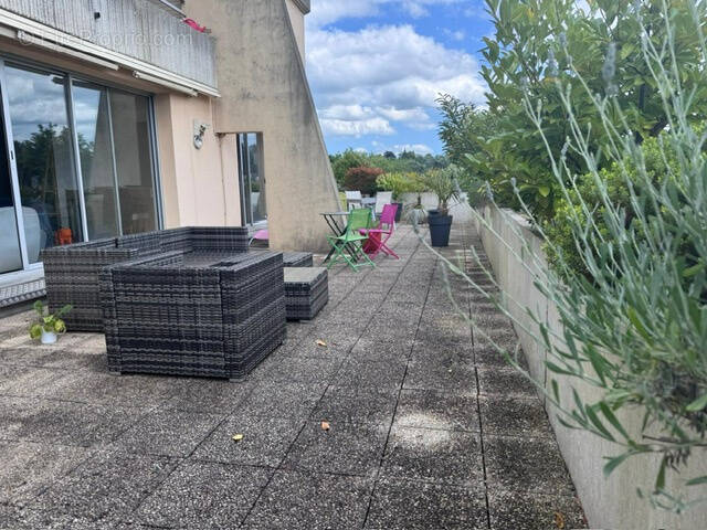Appartement à MONT-SAINT-AIGNAN