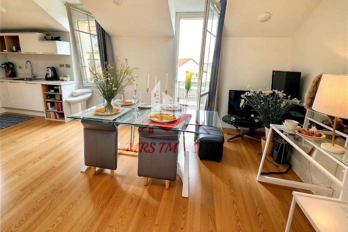 Appartement à PERSAN