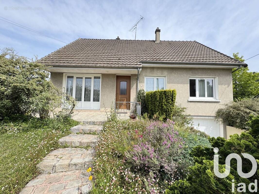 Photo 1 - Maison à LIVRY-SUR-SEINE