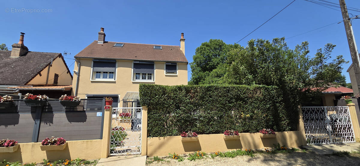 Maison à LA CHAPELLE-SAINT-ANDRE
