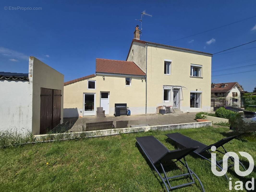 Photo 1 - Maison à OUGES
