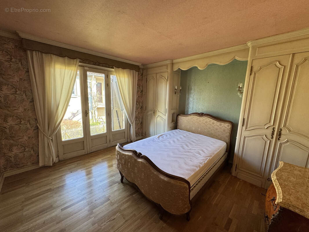 Maison à AUSSILLON