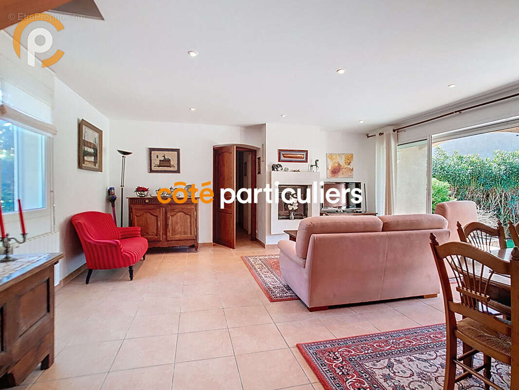 Maison à SAINT-CYPRIEN
