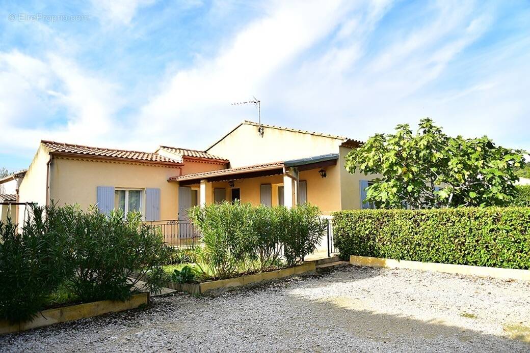 Maison à DONZERE