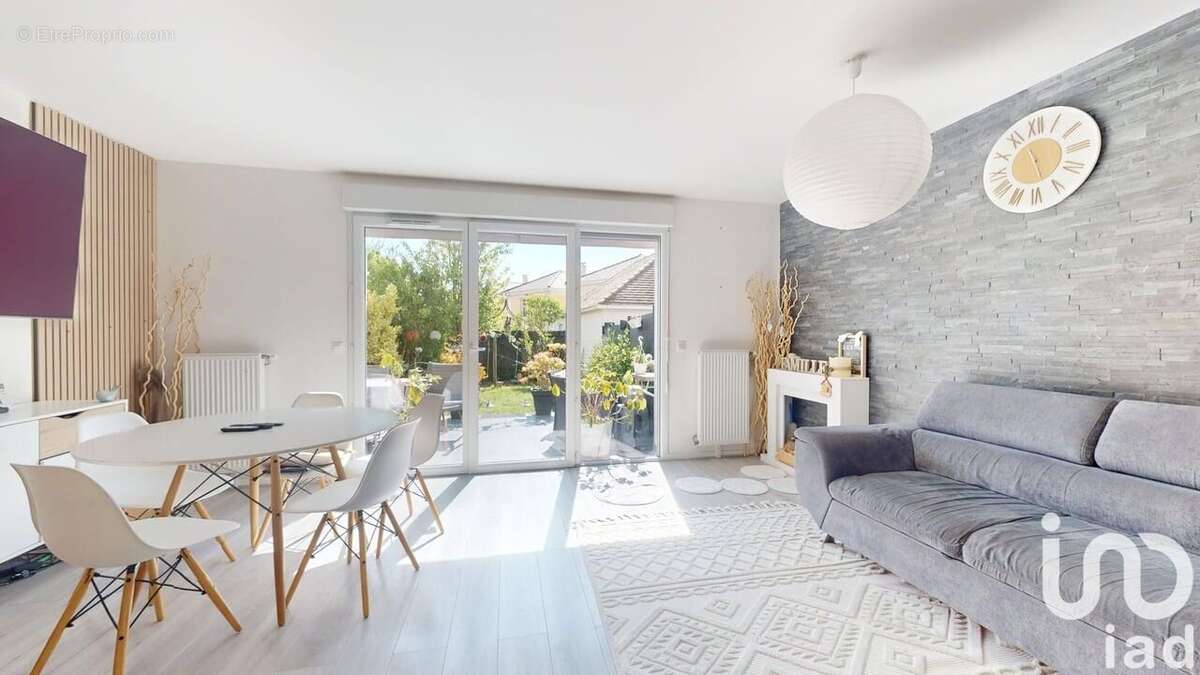Photo 2 - Maison à ELANCOURT