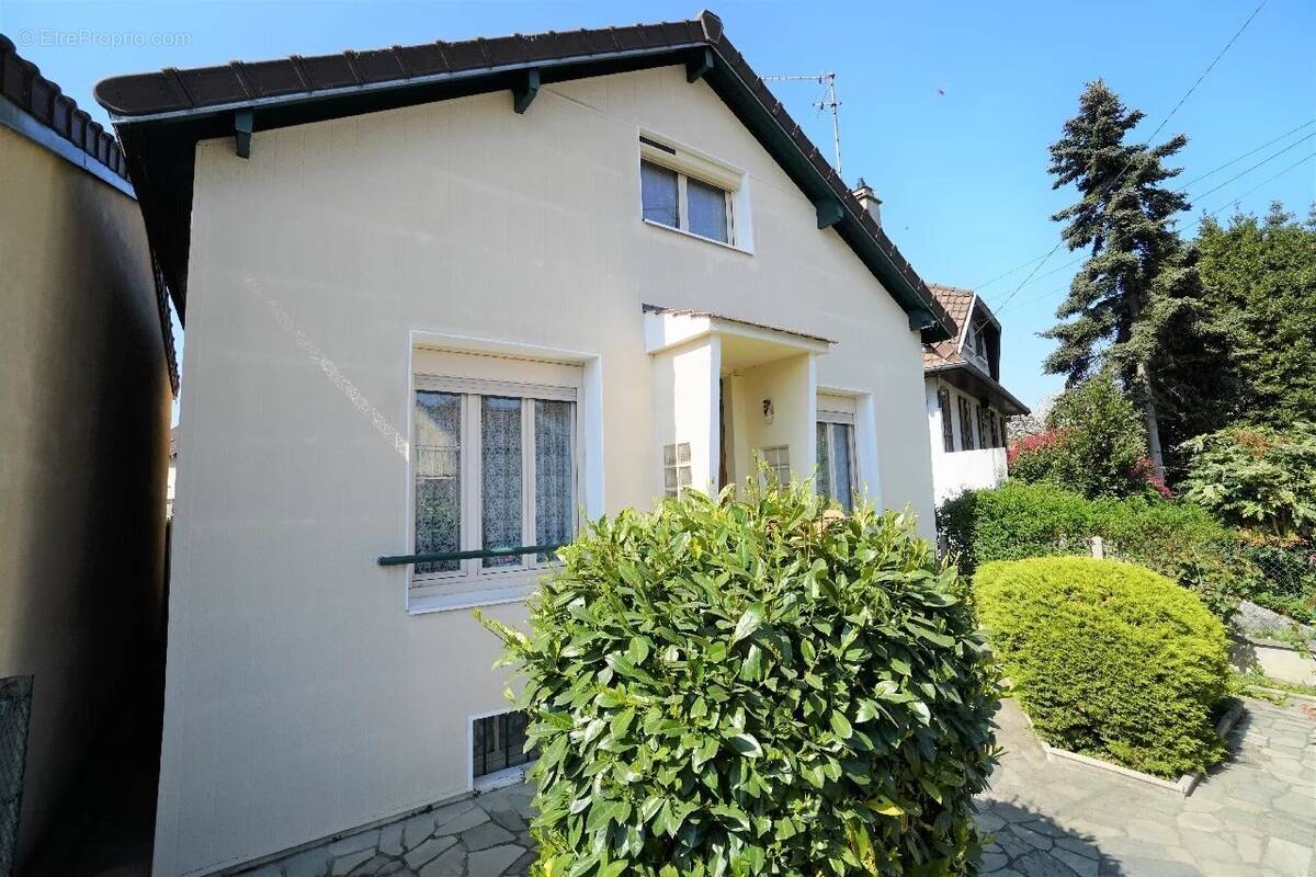 Maison à AULNAY-SOUS-BOIS