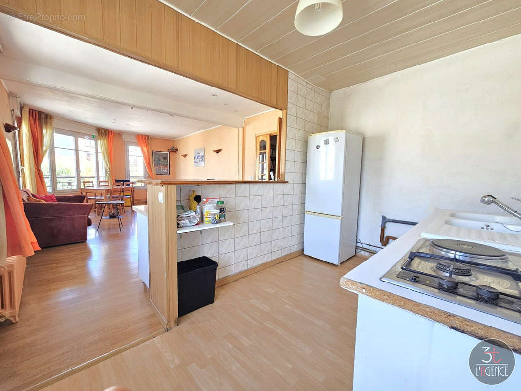 Appartement à FONTENAY-SOUS-BOIS