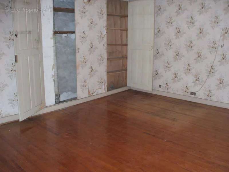 Appartement à SAINT-AMANS-SOULT