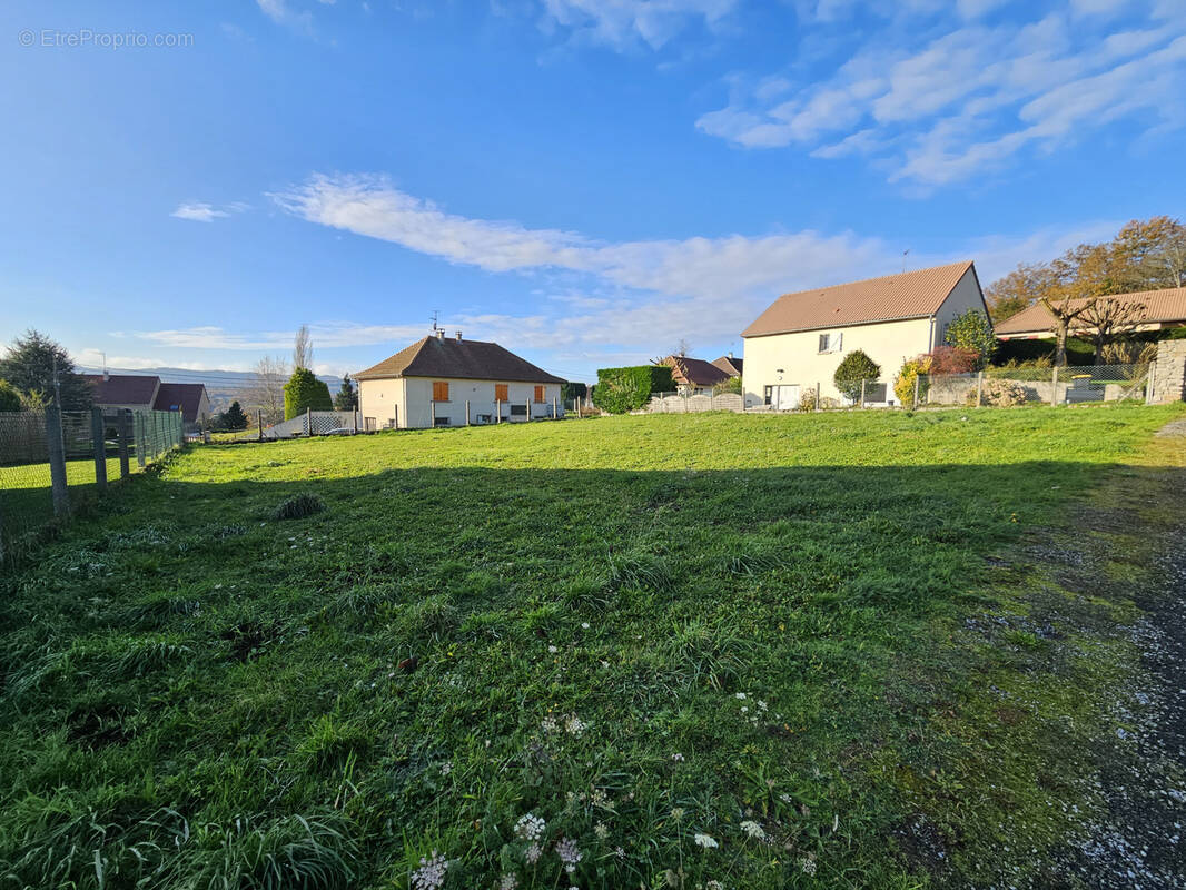 Terrain à MARSAC