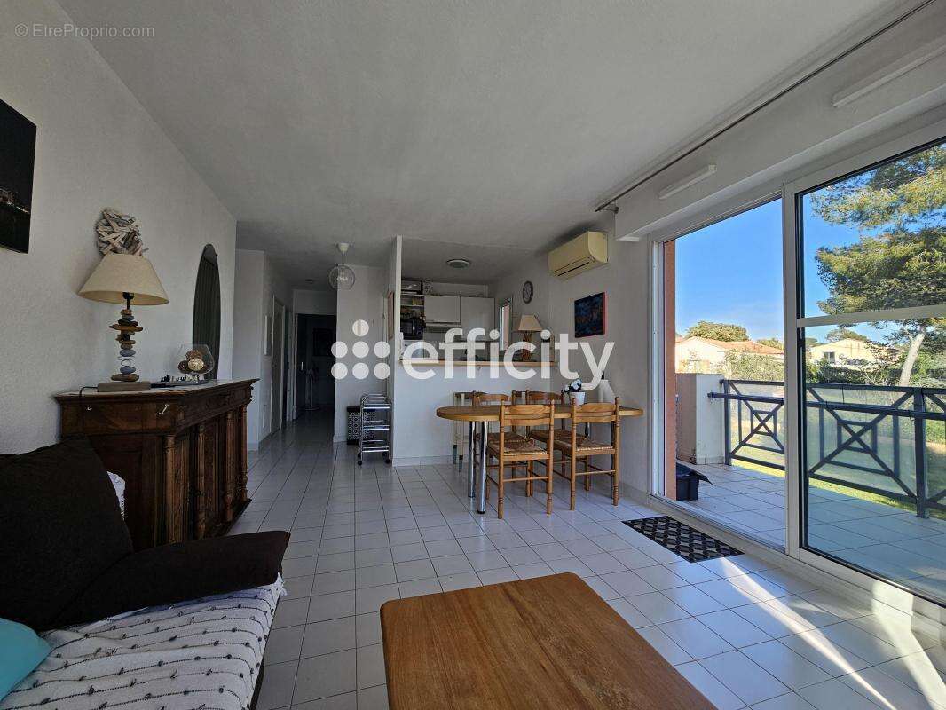 Appartement à SAINT-RAPHAEL