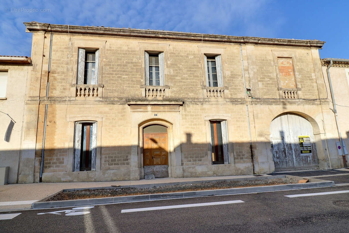 Maison à MILHAUD