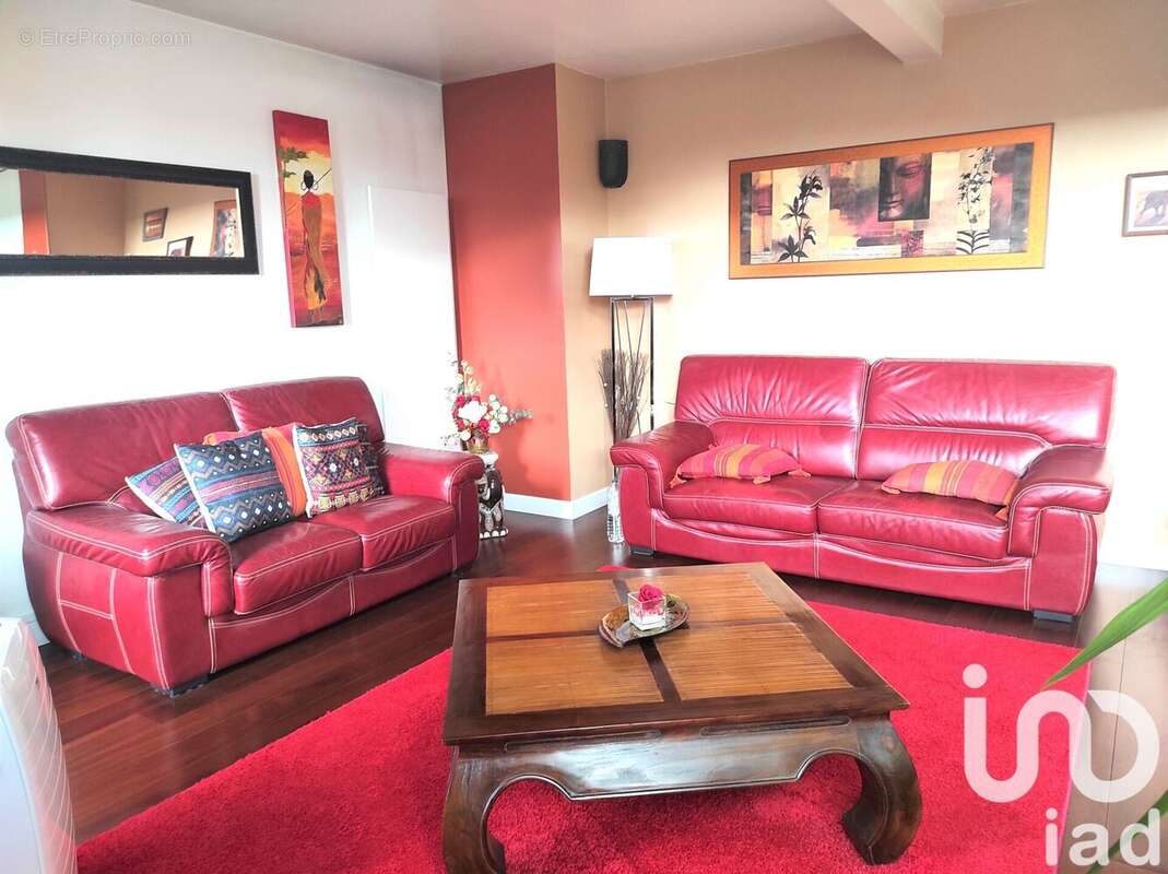 Photo 1 - Appartement à COMBS-LA-VILLE