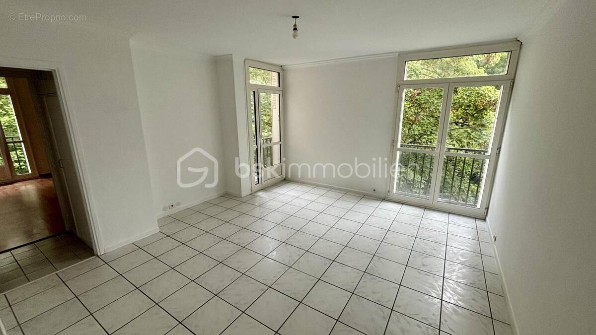 Appartement à RIS-ORANGIS