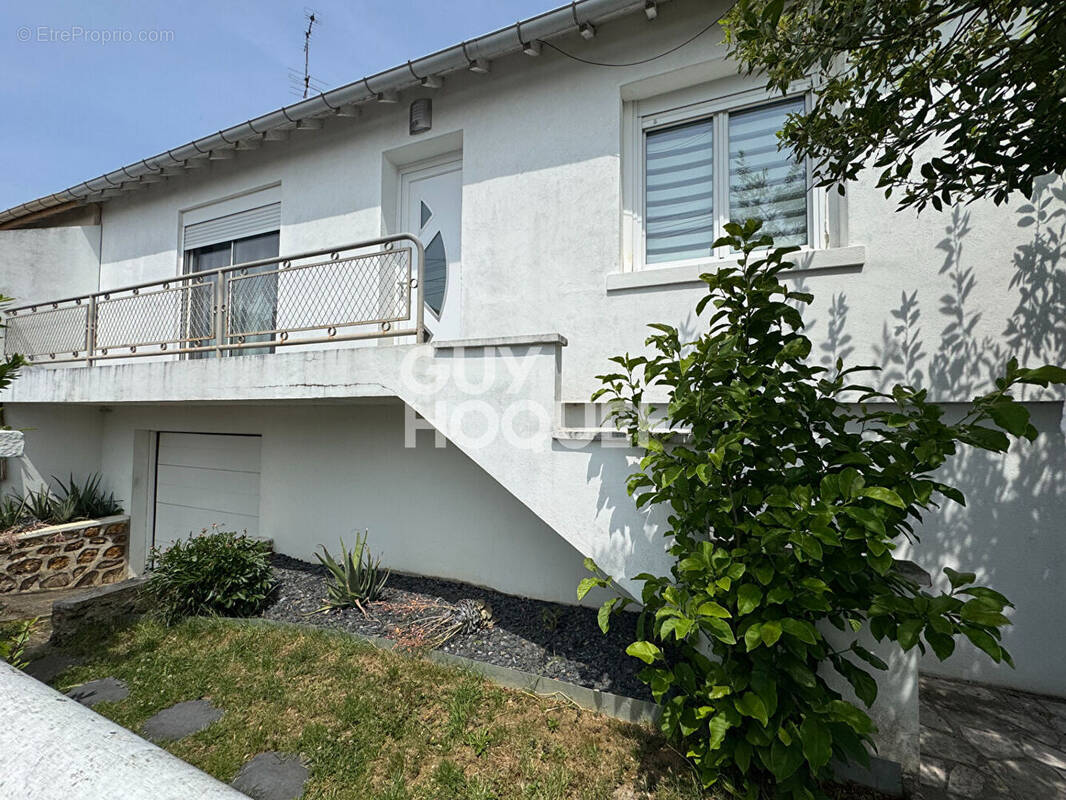 Maison à SAVIGNY-SUR-ORGE