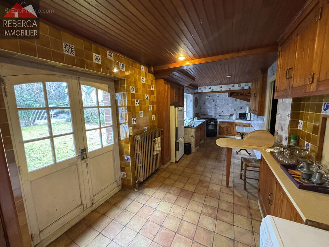 Maison à AUSSILLON