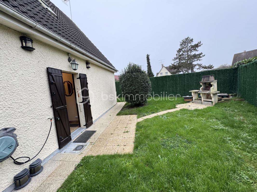 Maison à MALESHERBES