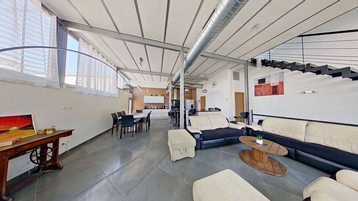 Appartement à LYON-8E