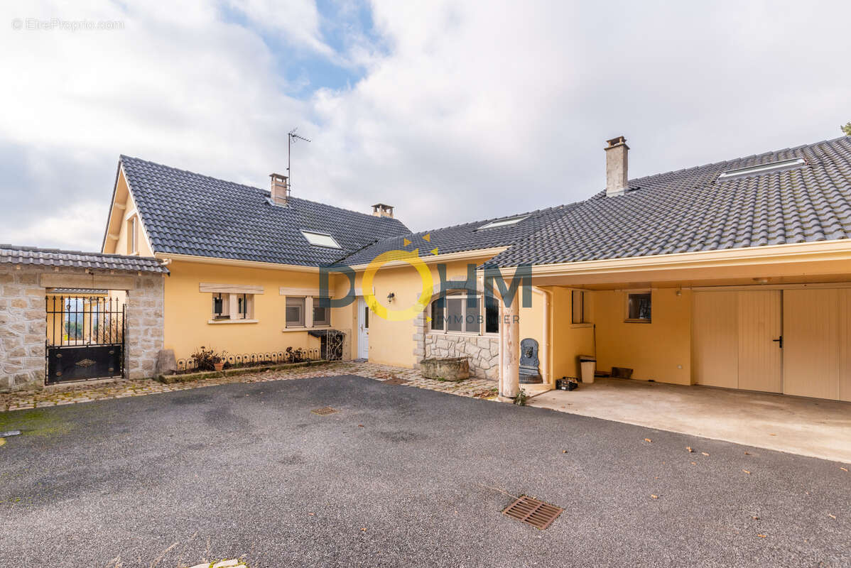 Maison à BLAVOZY