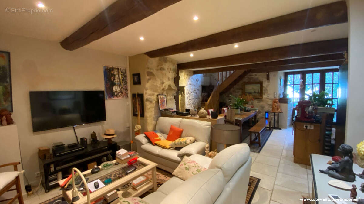 Maison à VISAN