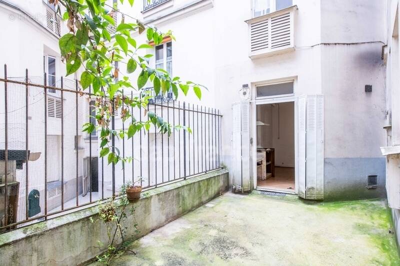 Appartement à PARIS-20E