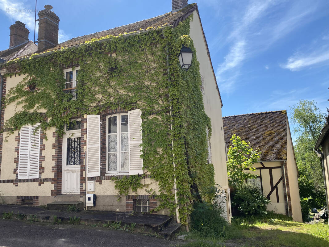 Maison à CHARNY