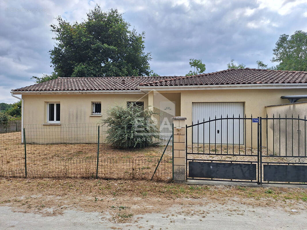 Maison à MONTPON-MENESTEROL