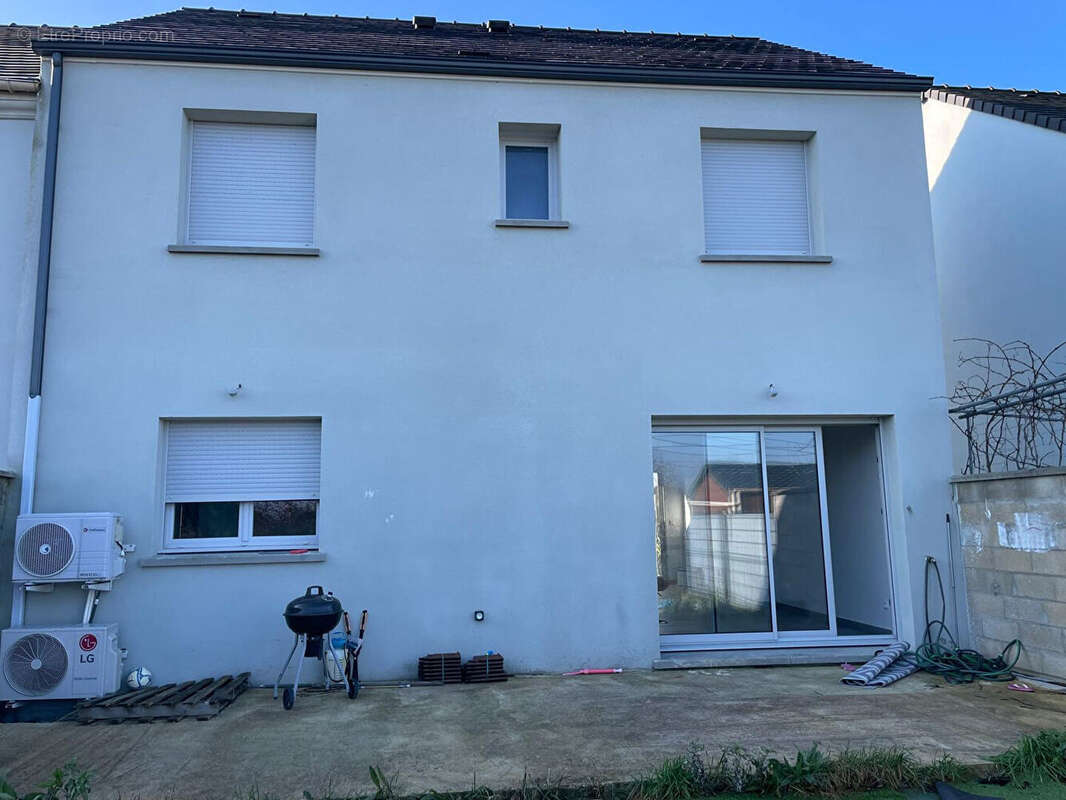 Maison à ETAMPES