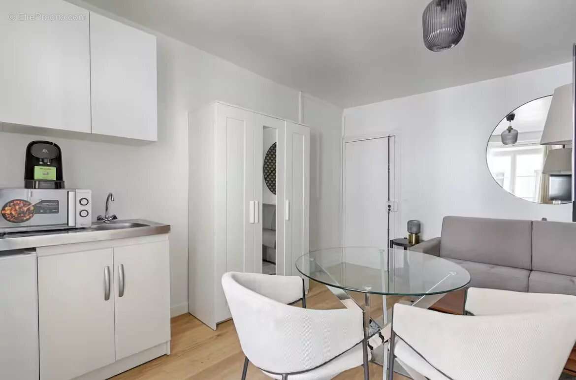 Appartement à PARIS-18E