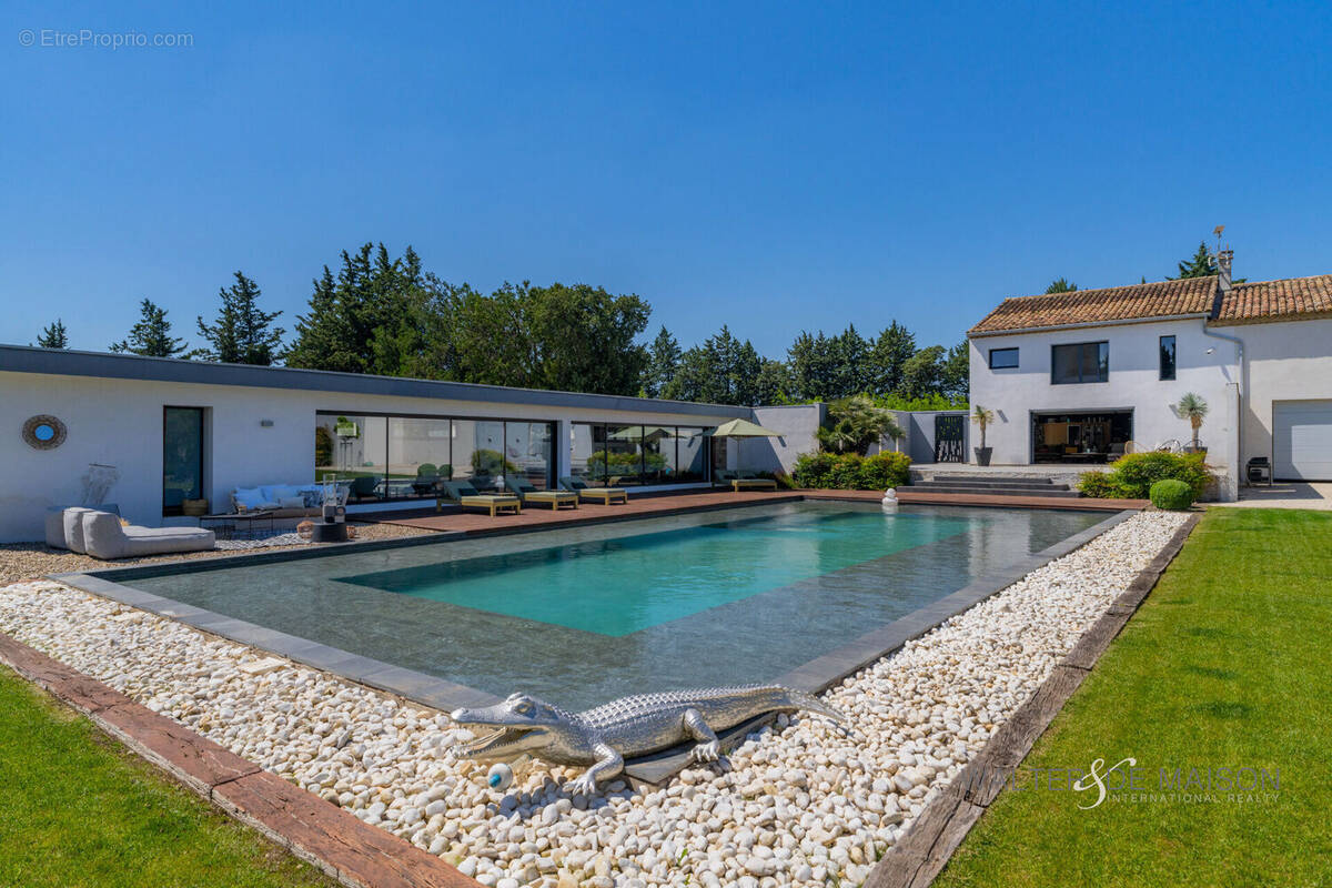 Maison à EYGUIERES
